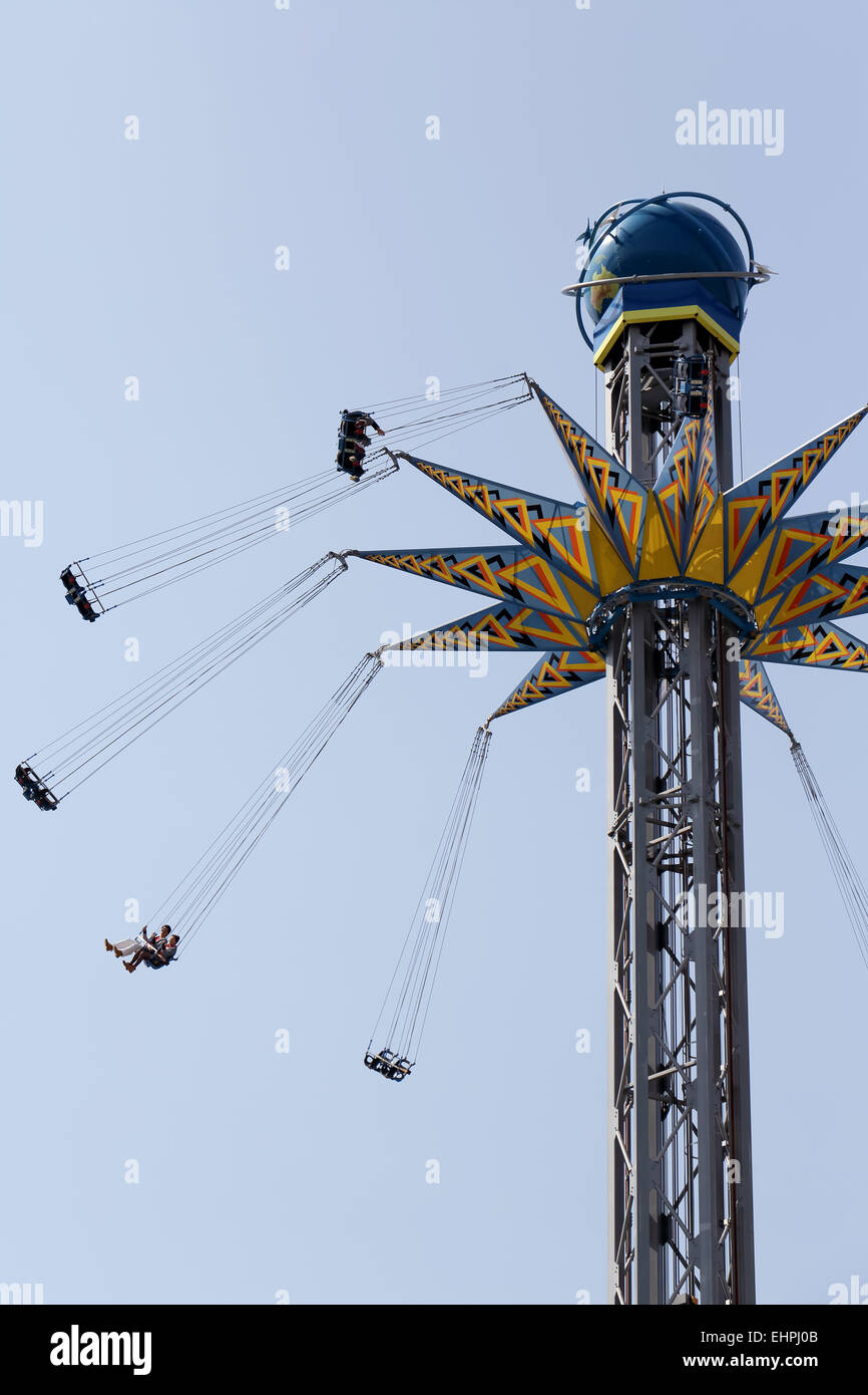 Spinning star Flyer fahren im Freizeitpark Stockfoto