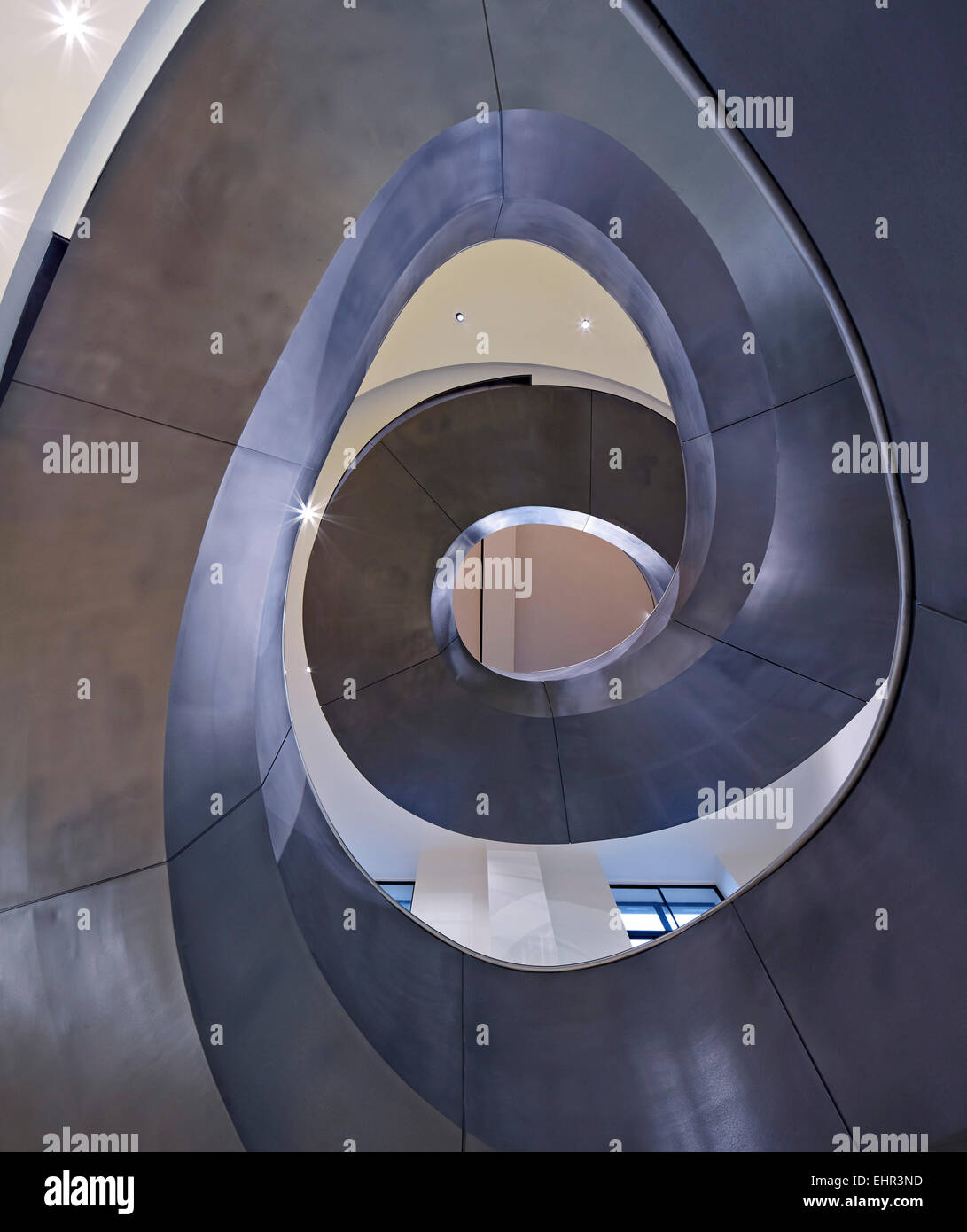 Die Wellcome Collection Treppe, Euston, Vereinigtes Königreich. Architekt: Wilkinson Eyre Architects, 2015. Stockfoto