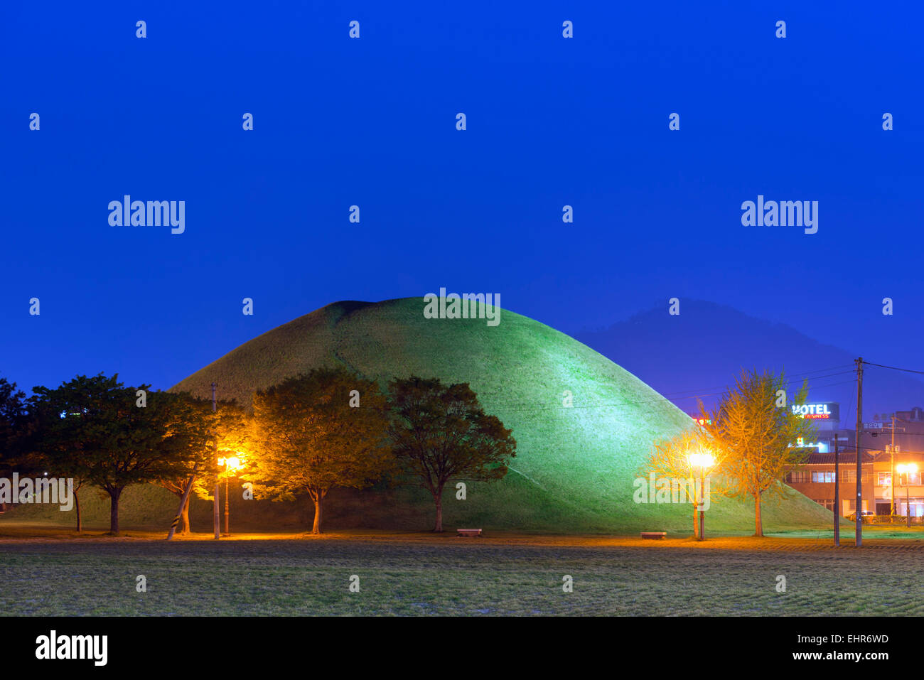 Asien, Republik Korea, Südkorea, Gyeongsangbuk-Do, Gyeongju, Königsgräber Grabhügel, der UNESCO Stockfoto