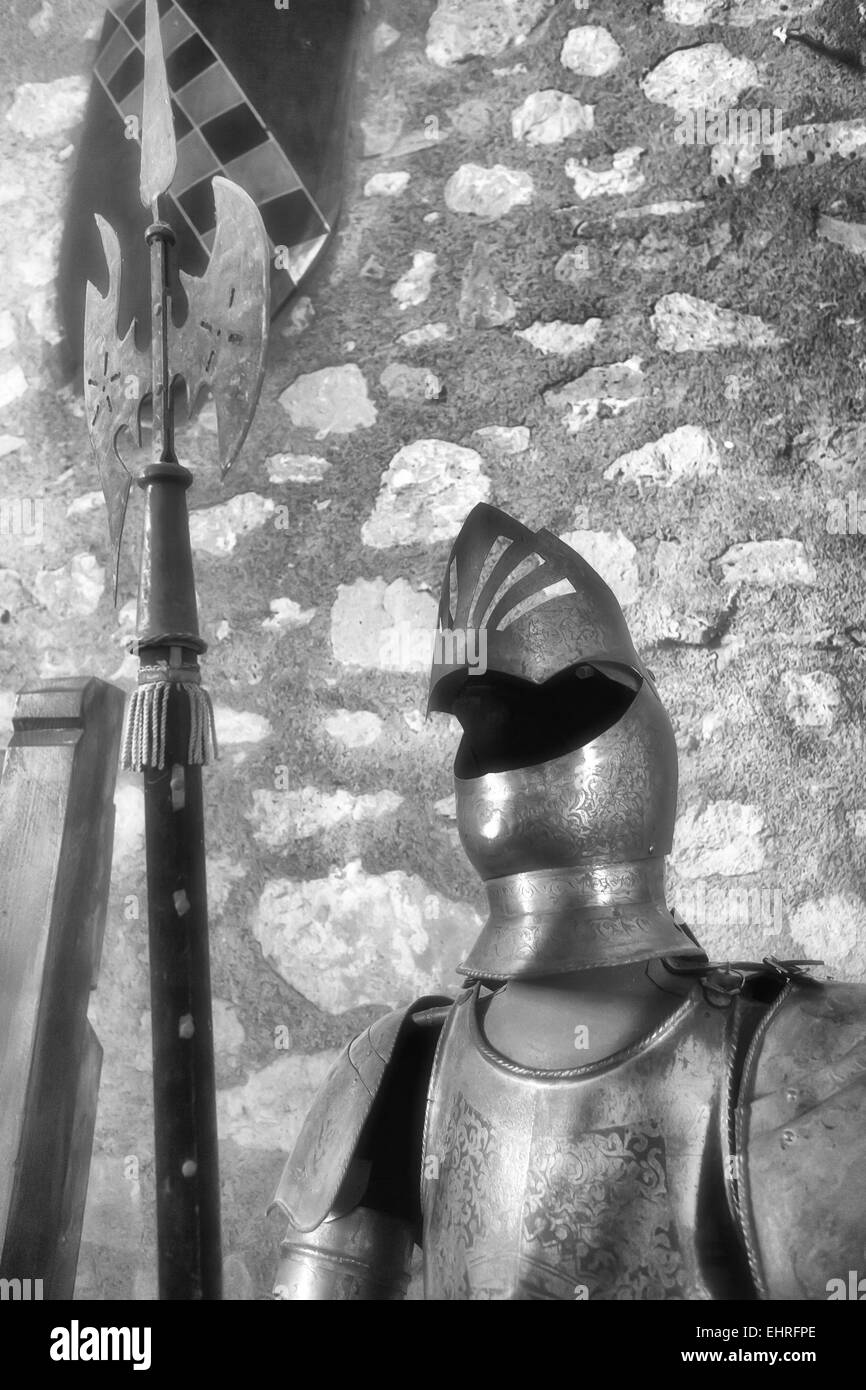 Mittelalterliche Waffen, in der Burg von Montalbano Elicona Stockfoto