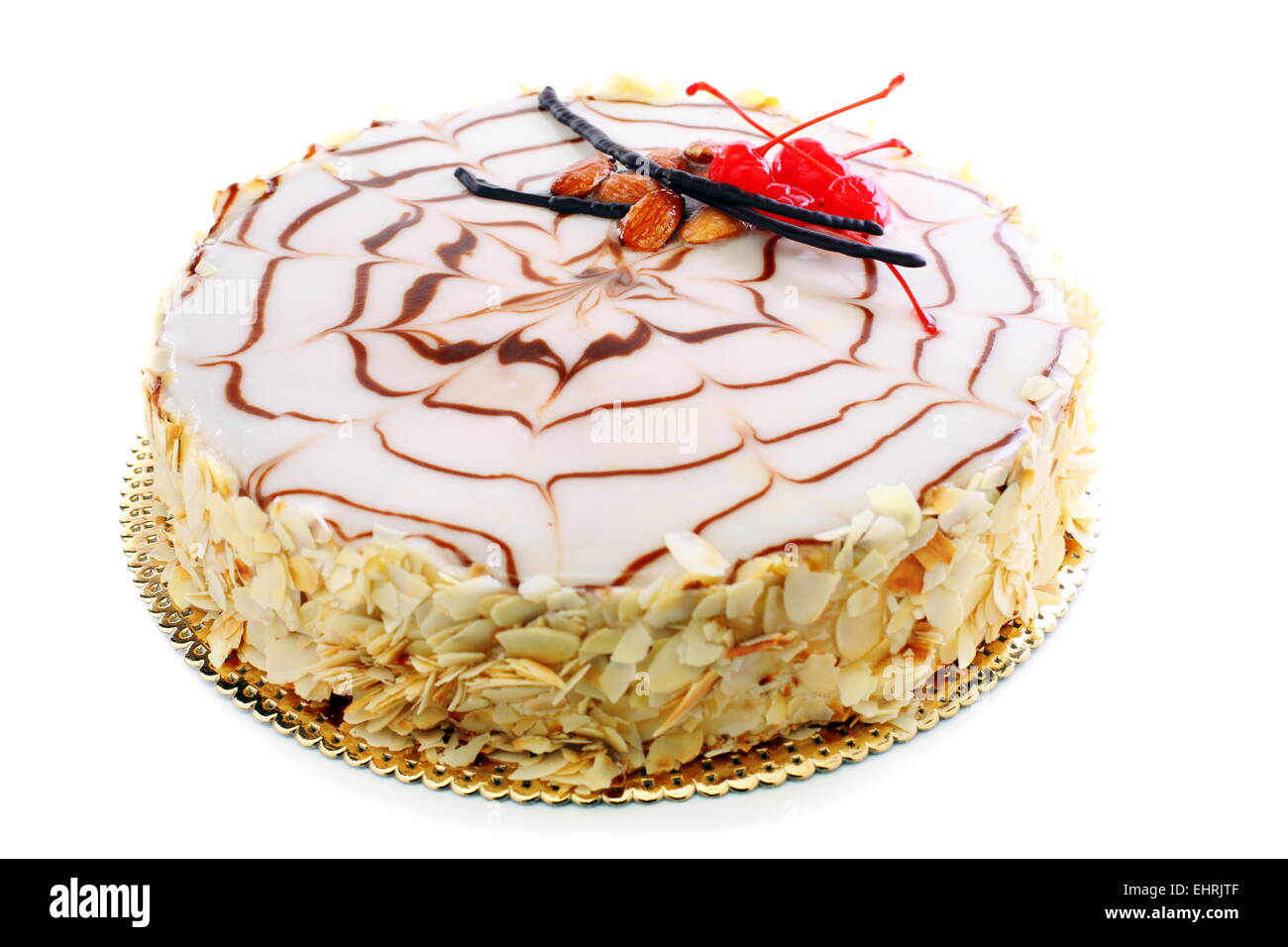 Esterhazy-Mandel-Kuchen mit roten Kirschen. Stockfoto