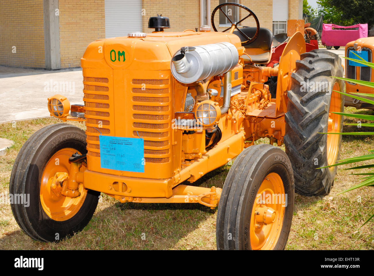 Landwirtschaftliche Ausstellung von alten Traktoren der 50er und 60er Jahre. Agro Pontino Tal, Mittelitalien. Stockfoto