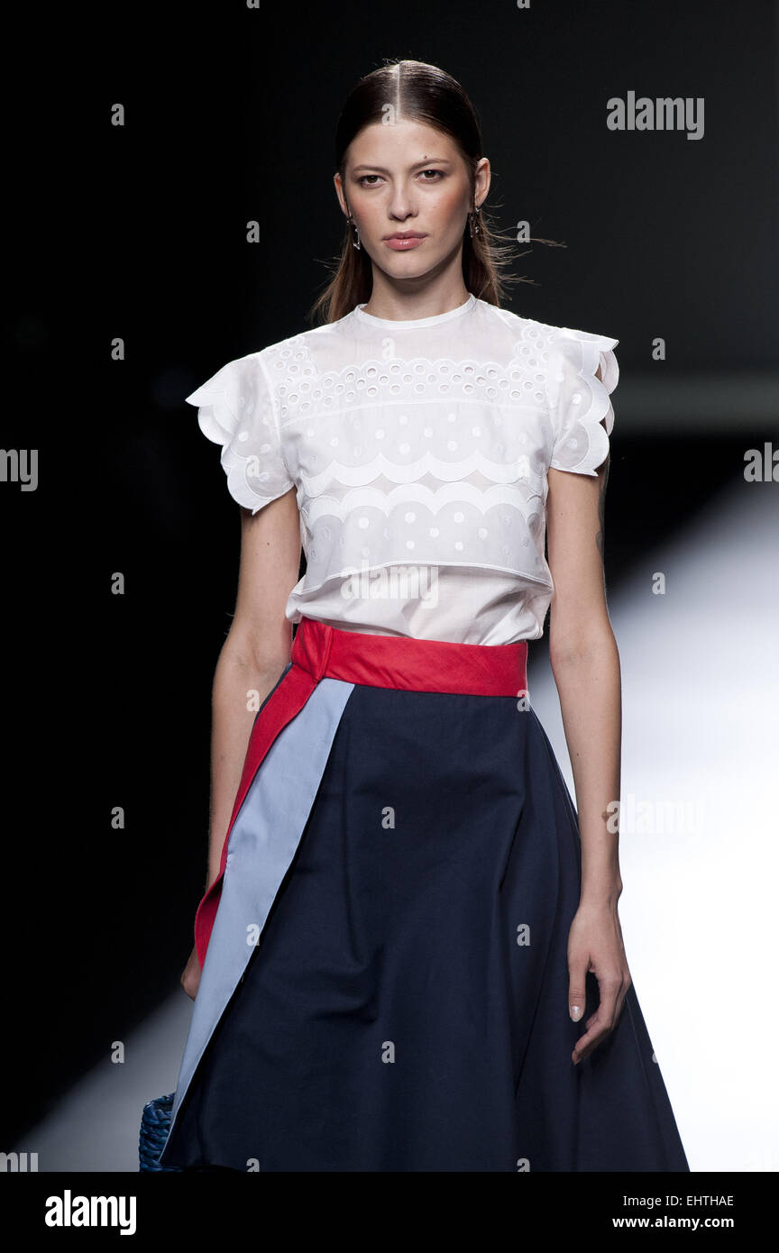 Mercedes-Benz Madrid Fashion Week Frühjahr/Sommer 2015 - Ion Fiz - Laufsteg wo: Madrid, Spanien bei: 12 Sep 2014 Stockfoto