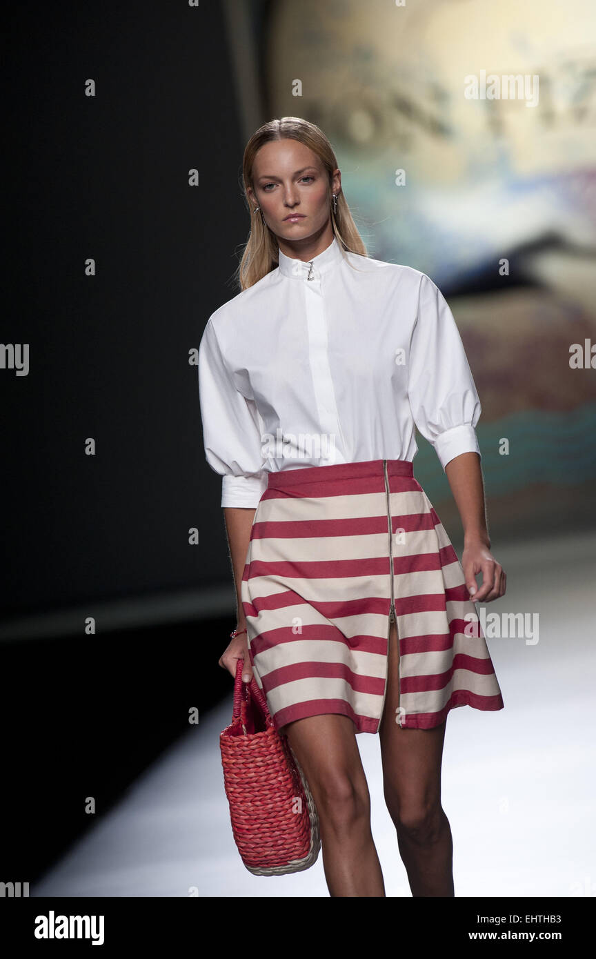 Mercedes-Benz Madrid Fashion Week Frühjahr/Sommer 2015 - Ion Fiz - Laufsteg wo: Madrid, Spanien bei: 12 Sep 2014 Stockfoto