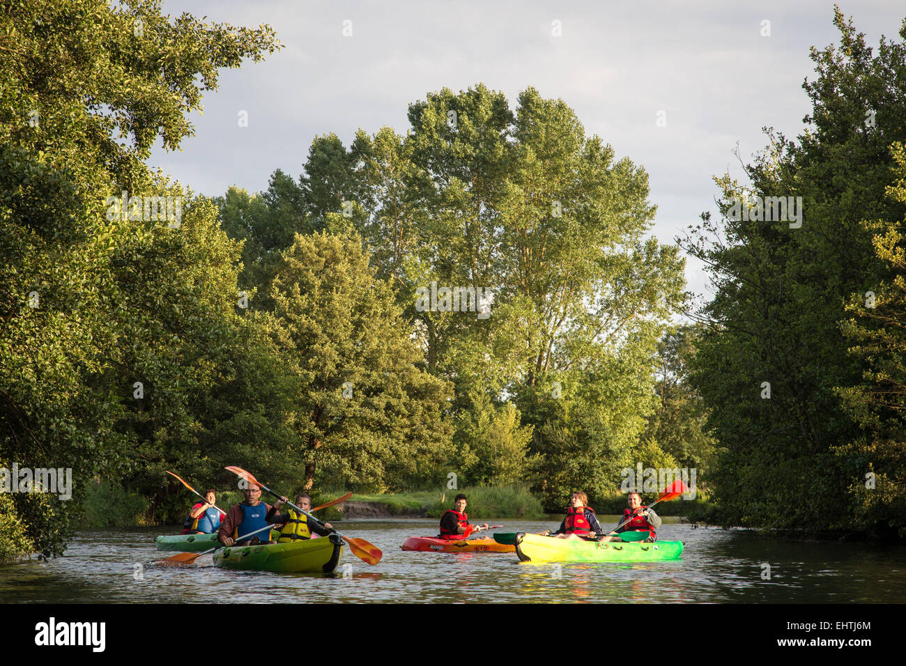 KANU-KAJAK IN DER EURE (27), FRANKREICH Stockfoto