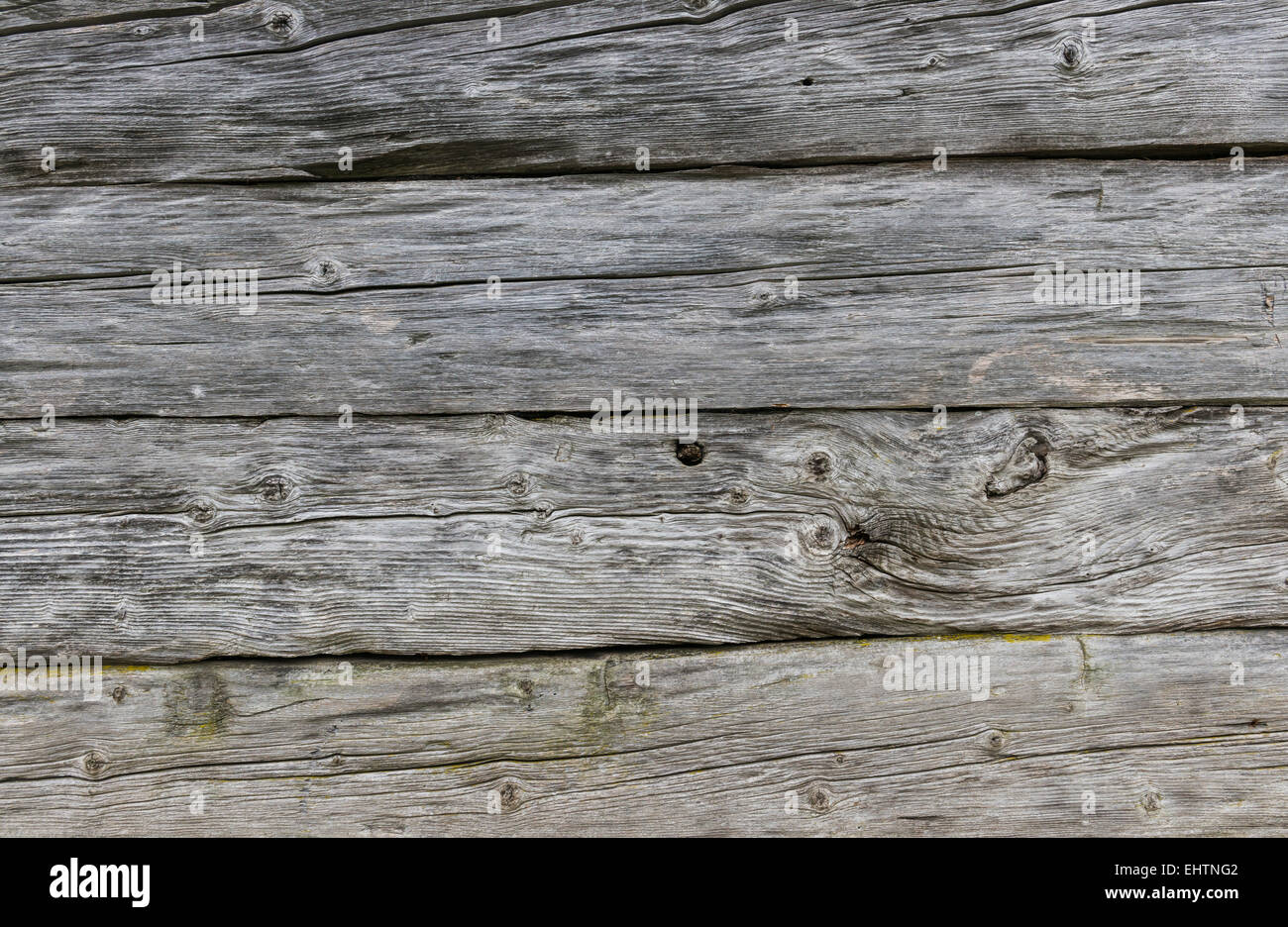 Holzwand eine Blockhütte in Österreich. Stockfoto