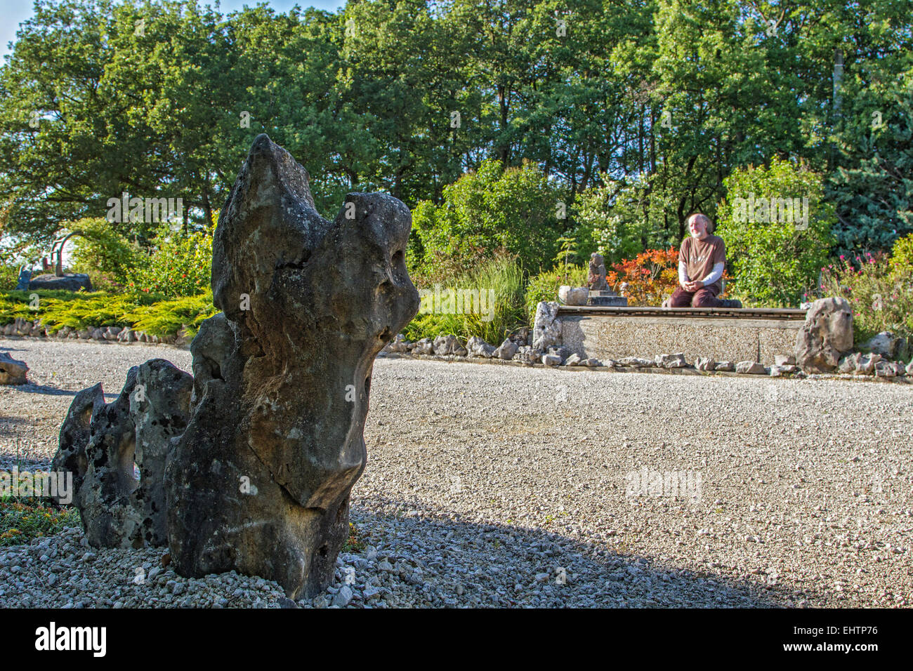ZEN-GARTEN DES MONTVENDRE, (26) DROME, FRANKREICH Stockfoto
