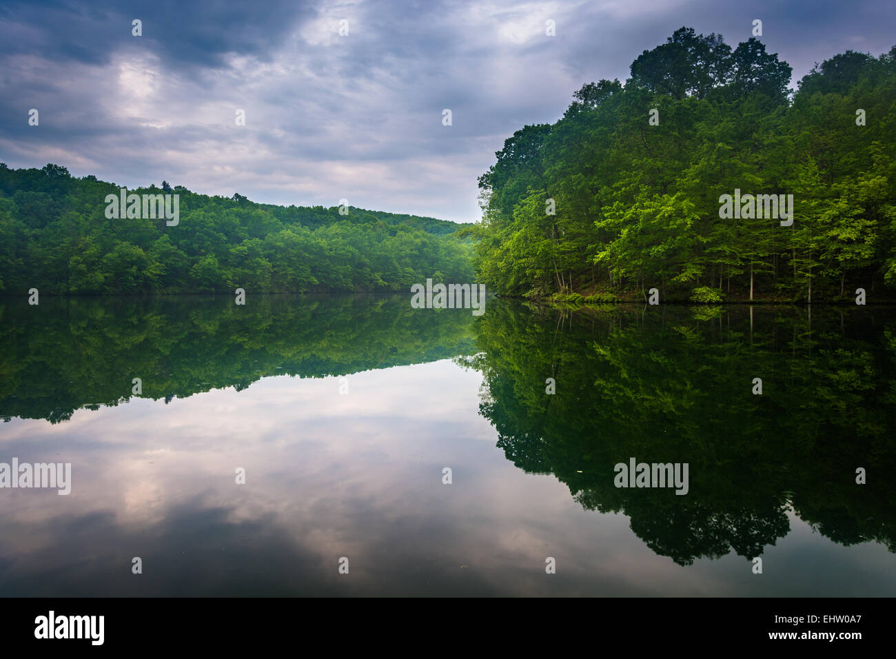 Reflexionen an Prettyboy Reservoir in Baltimore County, Maryland. Stockfoto