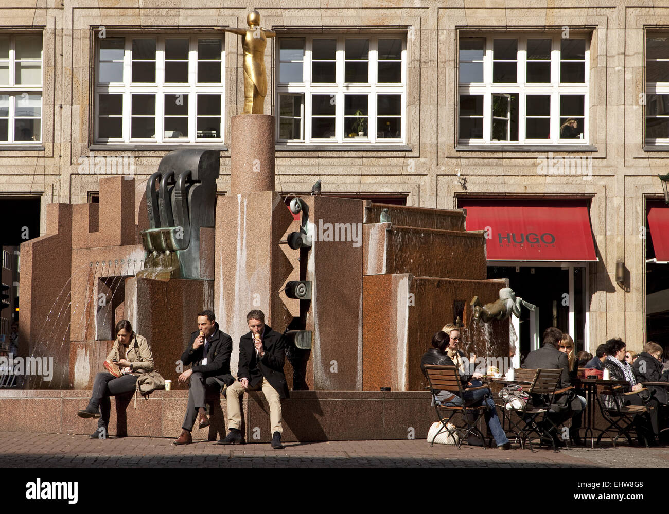 Der musikalische Brunnen in Düsseldorf. Stockfoto