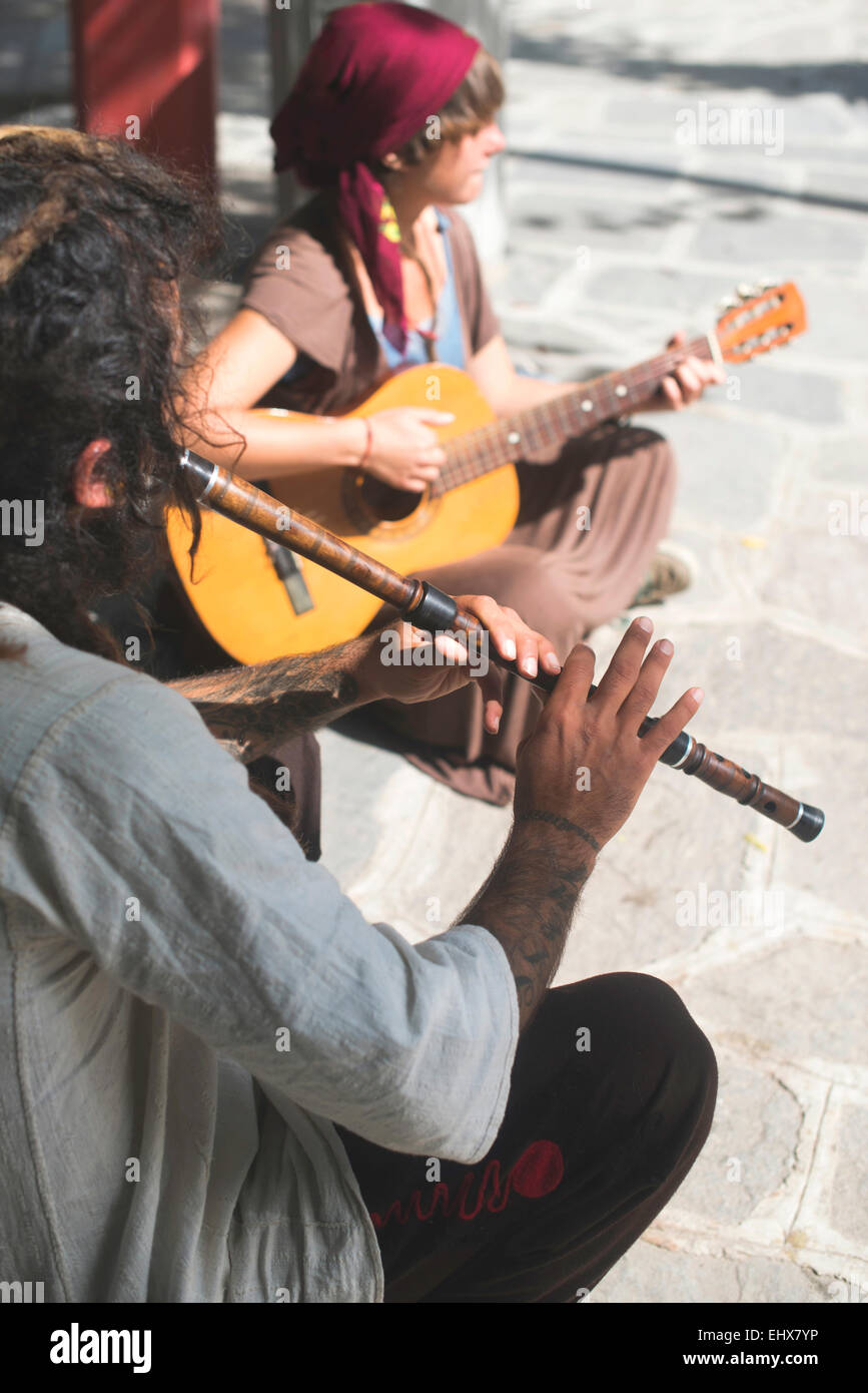 Musik Spielt Flote Gitarre Stockfotos Und Bilder Kaufen Alamy