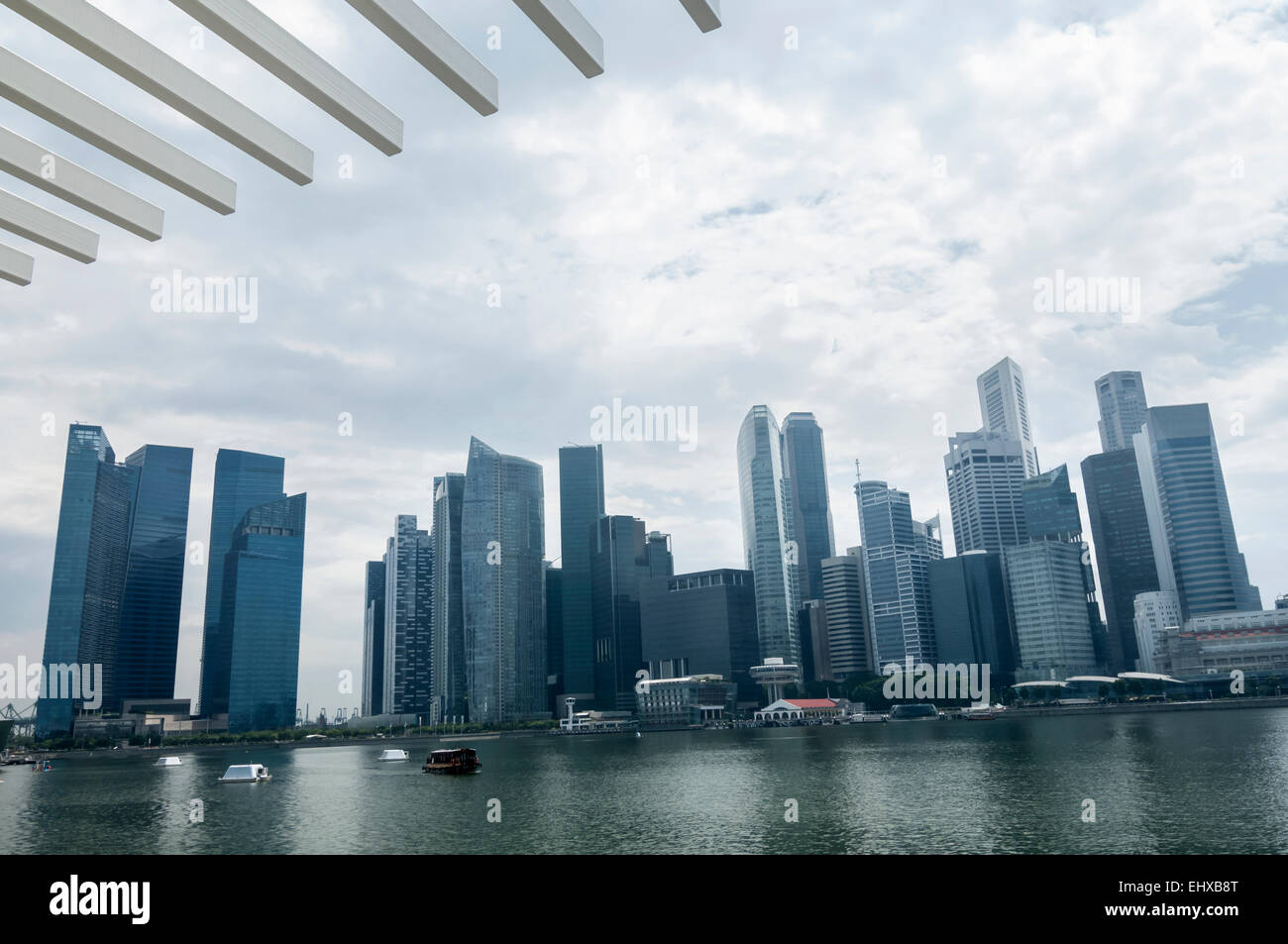 Skylines im Hafenviertel, Singapore River, Singapur, Singapur Stockfoto