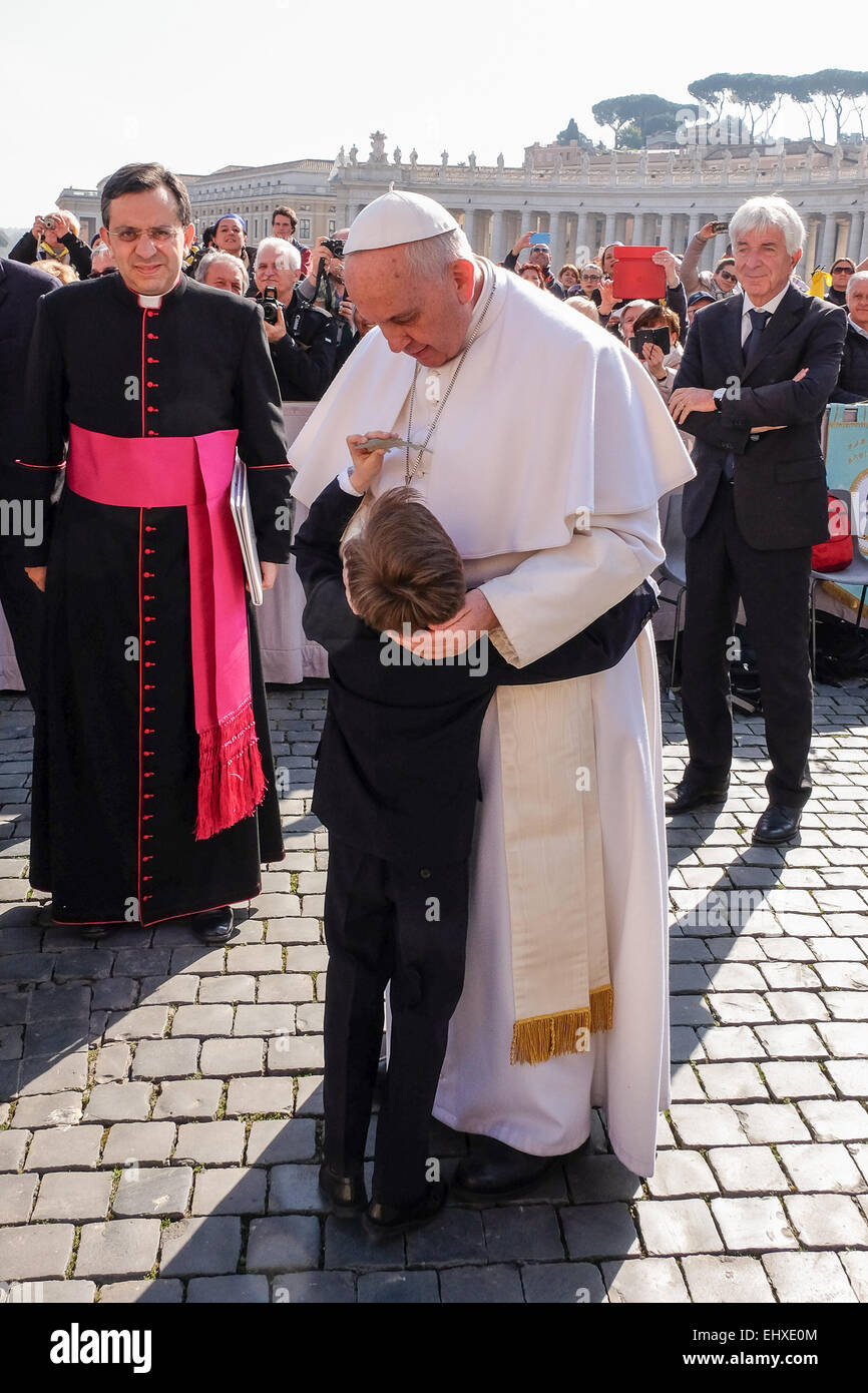 Vatikan-Stadt. 18. März 2015. Papst Francis, Generalaudienz des 18. März 2015. Bildnachweis: Wirklich einfach Star/Alamy Live-Nachrichten Stockfoto