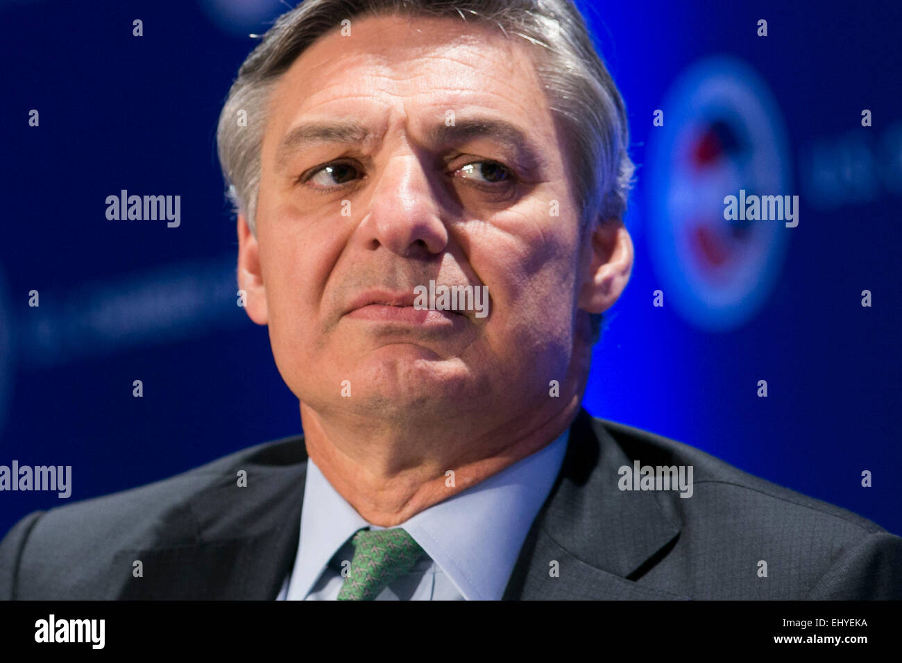 Washington, DC, USA. 17. März 2015. Raymond L. Conner, stellvertretender Vorsitzender, The Boeing Company und President und CEO von Boeing Commercial Airplanes, spricht auf der 14. jährlichen US Chamber Of Commerce Stiftung Luftfahrtgipfel in der Innenstadt von Washington, D.C., am 17. März 2015. Bildnachweis: Kristoffer Tripplaar/Alamy Live-Nachrichten Stockfoto