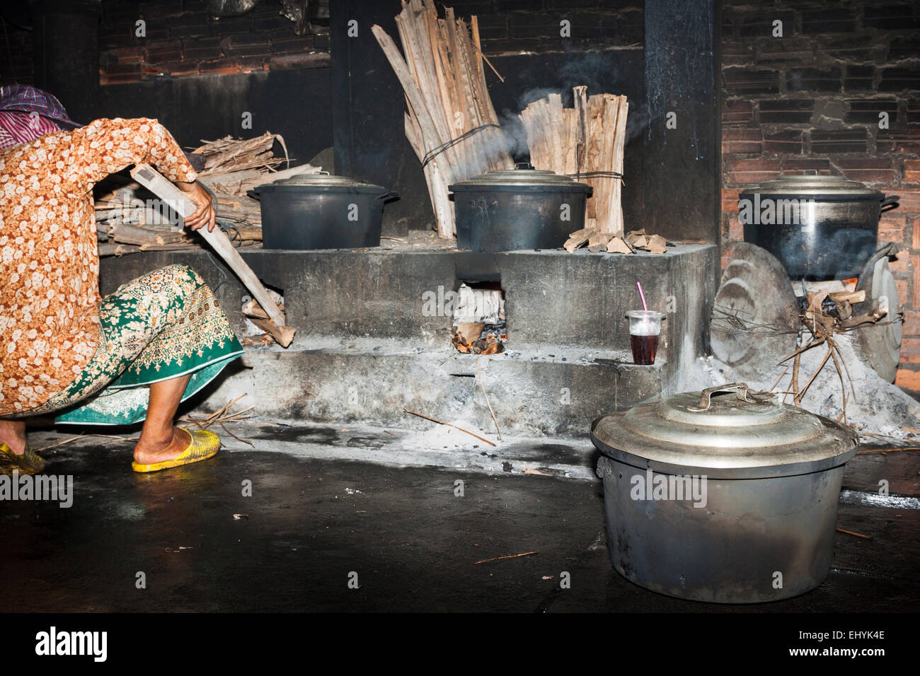 Krabben Sie-Markt in Kep, Kambodscha. Traditionelle Besetzung für ihren Lebensunterhalt. Der Ort, den Krabben gekocht werden. Stockfoto