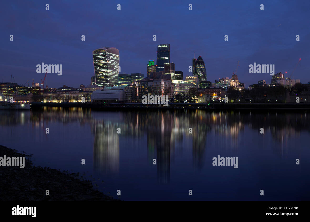 Die quadratische Meile in der Nacht, London, UK Stockfoto