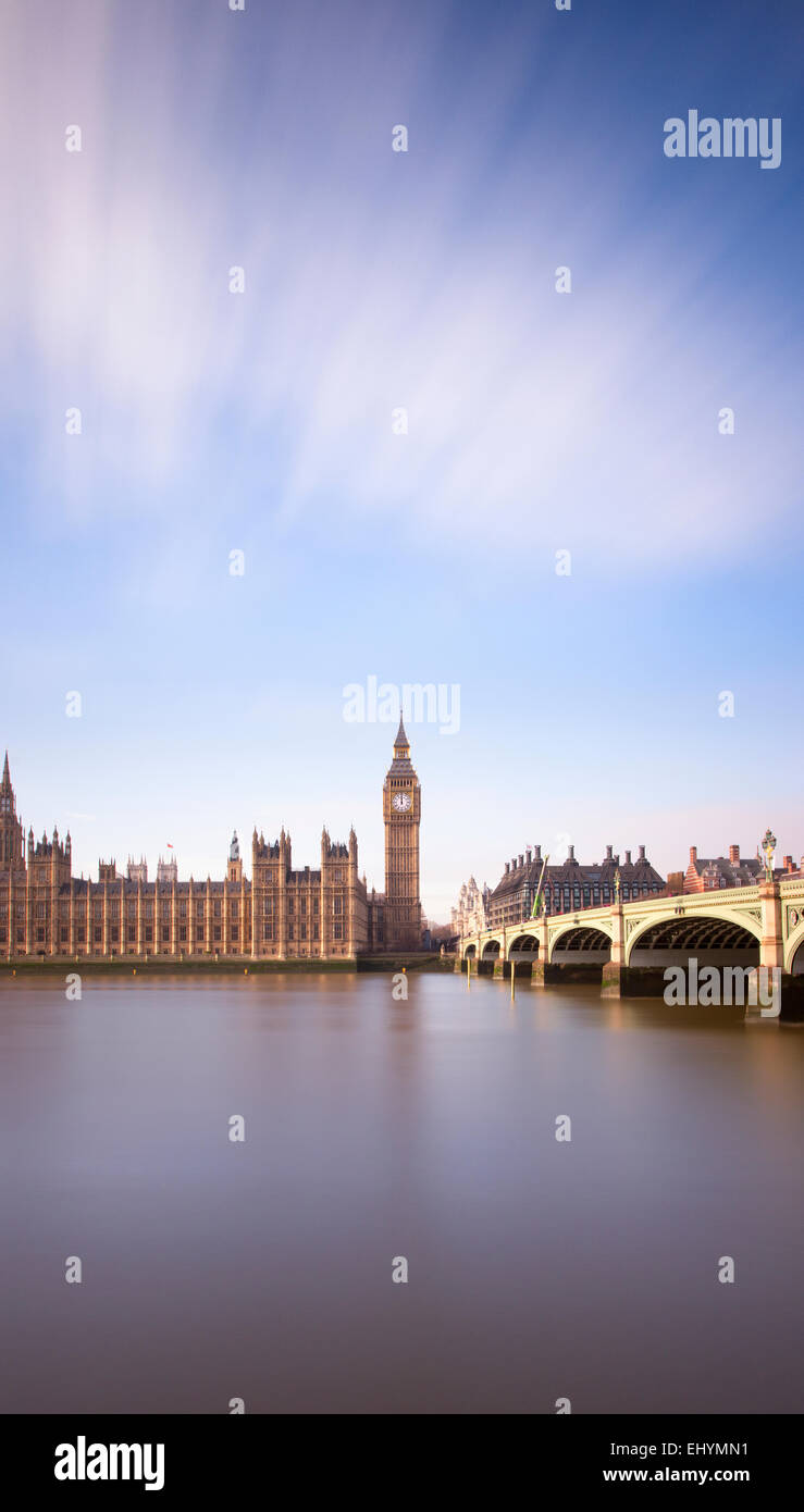 Blick auf Westminster über die Themse, London, UK Stockfoto