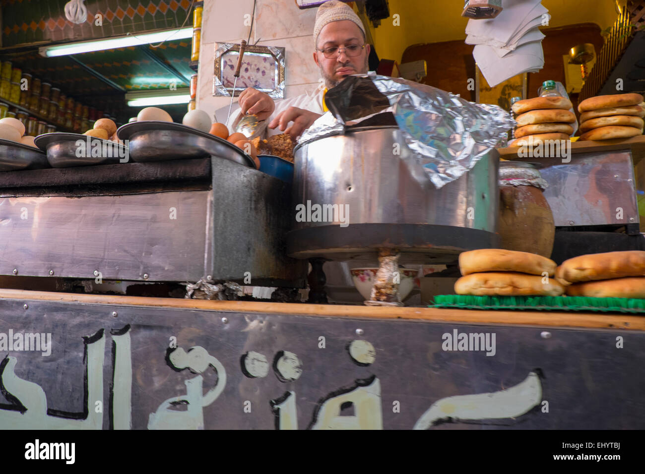 Garküche, Medina (Altstadt), Marrakesch, Marrakesch, Marokko, Nordafrika Stockfoto