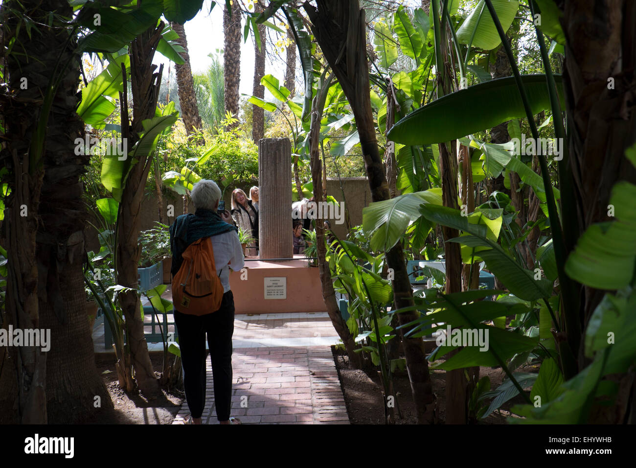 Denkmal für Yves Saint Laurent, Majorelle Gärten, Marrakesch, Marrakesch, Marokko, Nordafrika Stockfoto