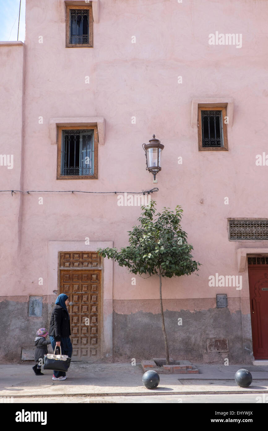 Traditionelles Stadthaus, Medina, Altstadt, Marrakesch, Marokko, Nordafrika Stockfoto