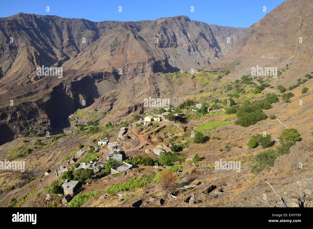 Kap Verde, Kapverden, Santo Antao, Tarrafal de Monte Trigo, Tal, Felsen, Klippe, Berge, Covao, halb Wüste, Dorf Stockfoto