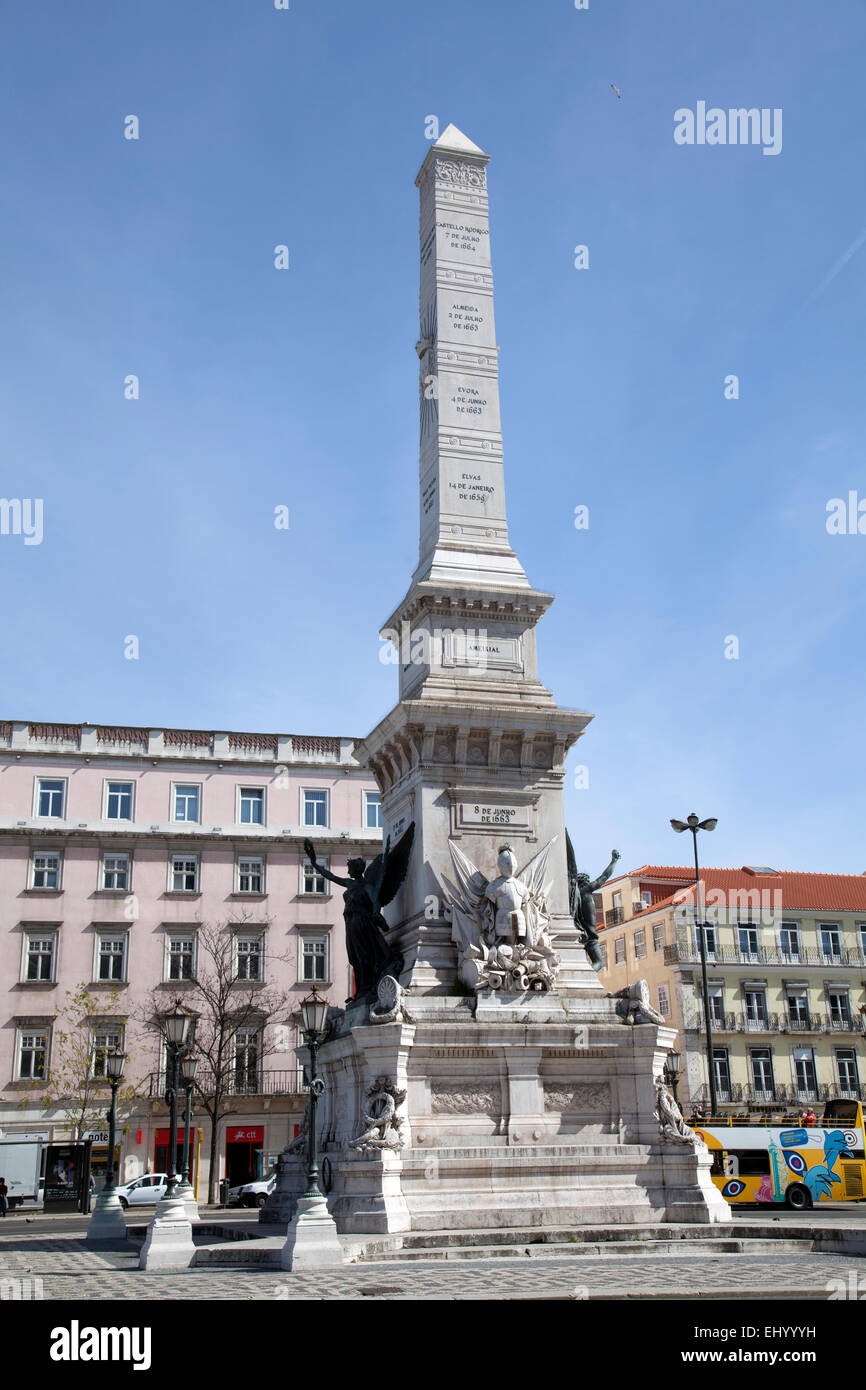 Monumento Aos Restauradores am Praça Dos Restauradores in der Baixa - Lissabon Portugal Stockfoto
