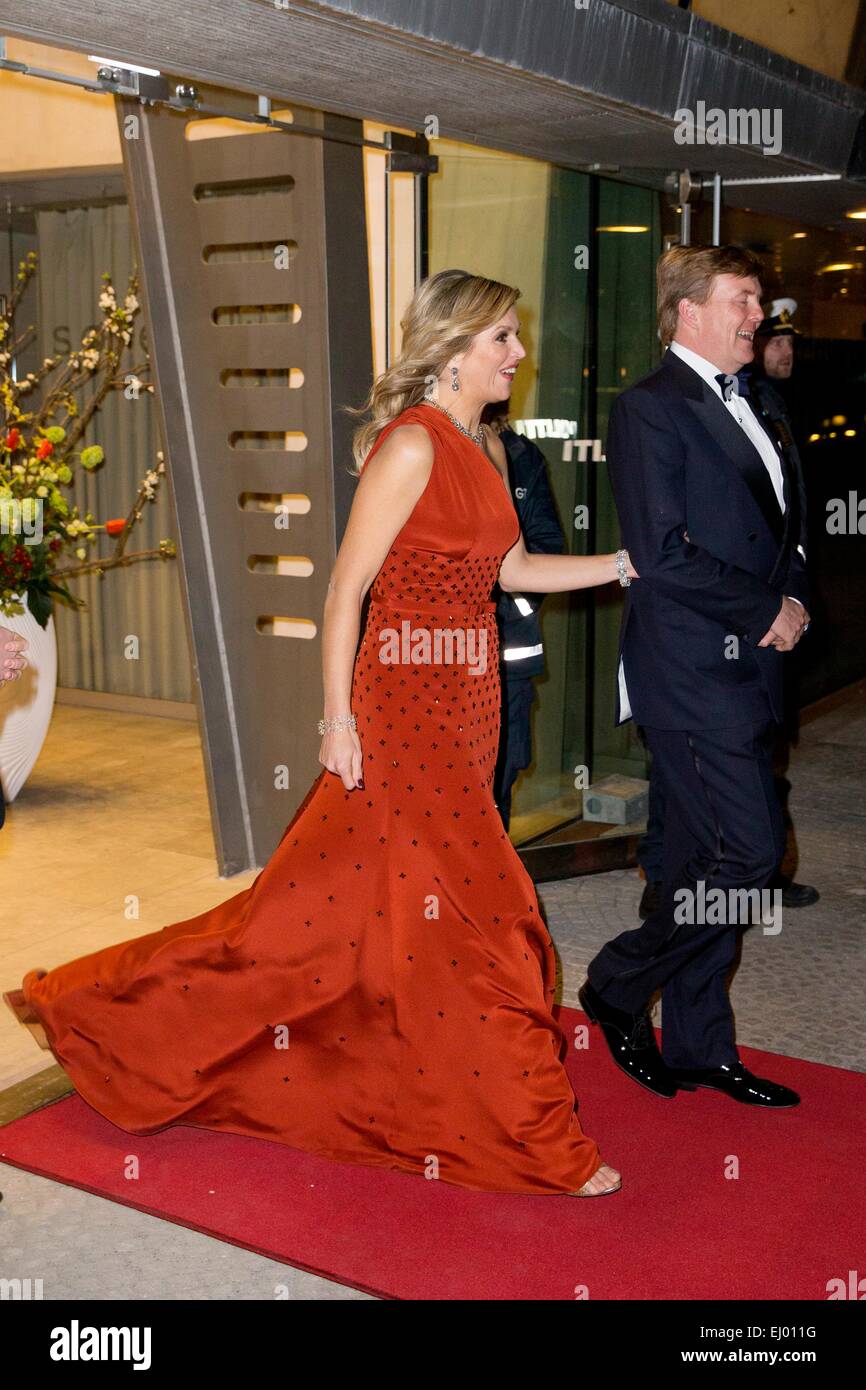 König Willem-Alexander und Maxima der Königin der Niederlande kommen an die niederländische Kultur-Nacht im Rahmen des niederländischen Staatsbesuchs in der königlichen Bibliothek in Kopenhagen, Dänemark, 18. März 2015. Bildnachweis: Dpa picture Alliance/Alamy Live News Stockfoto