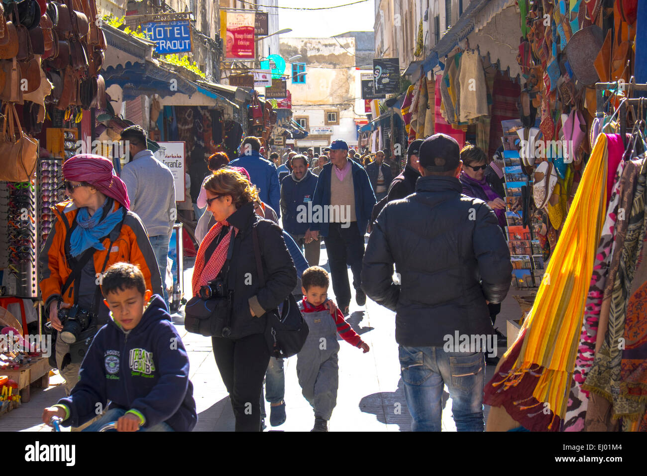 Stände in den Souk, Essaouira, Marokko, Nordafrika Stockfoto