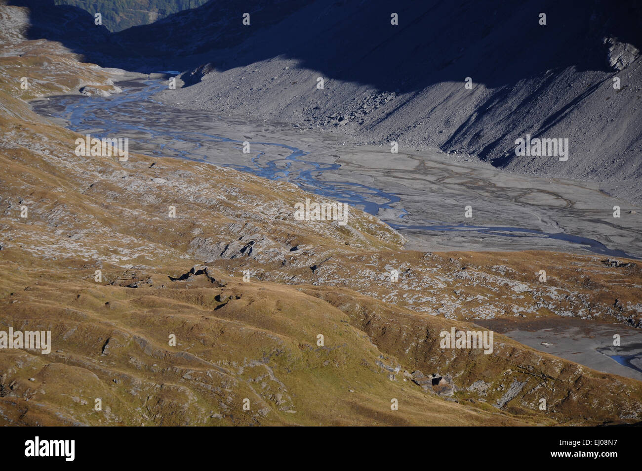 Schweiz, Europa, Wallis, Leuk, Leukerboden, Lämmerenboden, Hochwasserschutz, Plain, Mäander, Bach, Fluss, Fluss, Berge Stockfoto