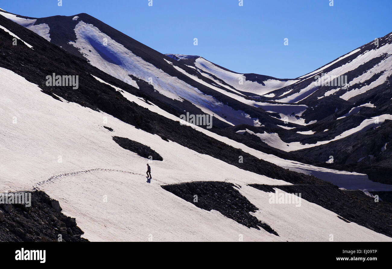 Anopoli, Berge, Berg, Landschaft, Wanderer, Bergwildnis, Einsamkeit, Felsen, Klippe, Felsen, Berge, bergige Regio Stockfoto