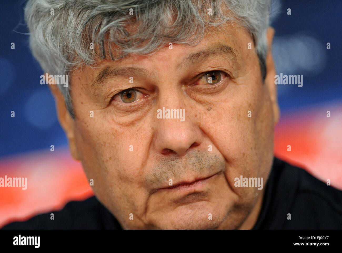 München, Deutschland. 10. März 2015. FC Shakhtar Donetsk Trainer Mircea Lucescu spricht während einer Pressekonferenz in München, Deutschland, 10. März 2015. Foto: Andreas Gebert/Dpa/Alamy Live-Nachrichten Stockfoto