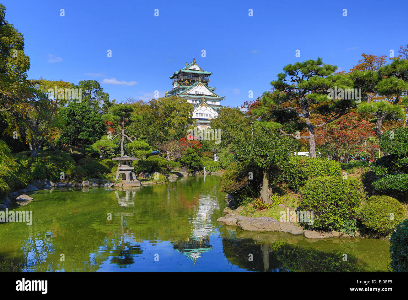 Japan, Asien, Kansai, Landschaft, Osaka, Burg, Architektur, Herbst, bunt, Herbst, Geschichte, Laterne, Menschen, Teich, Reflexion, Stockfoto