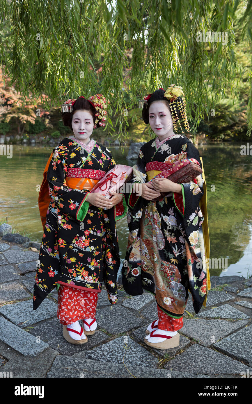 Japan, Asien, Kyoto, Outdoor, bunt, Kostüm, Geishas, keine Modellfreigabe, Mädchen, Japan, Kimono, Schmink, Tradition Stockfoto