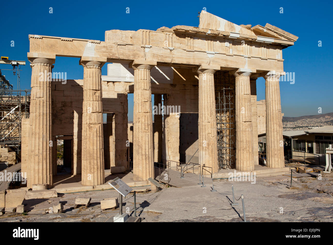 Die Propyläen auf der Akropolis in Athen, Griechenland. Stockfoto