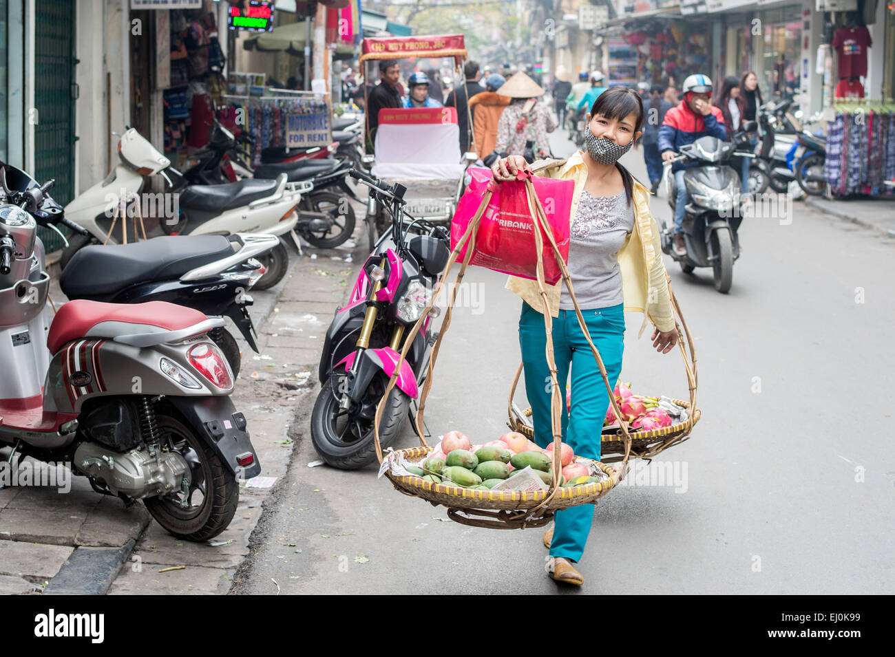 Straßenszene in der Altstadt von Hanoi, Vietnam. Stockfoto