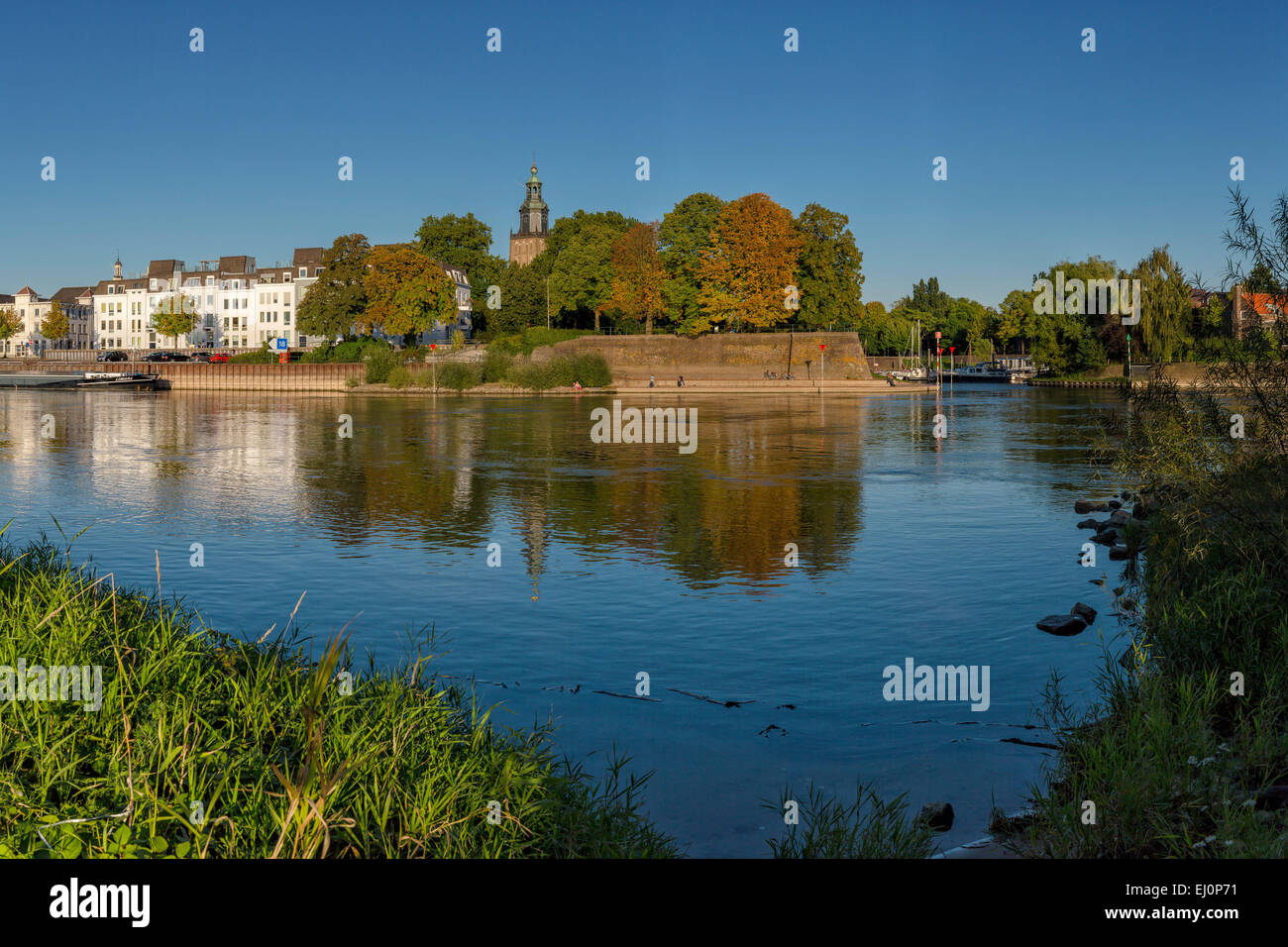 Niederlande, Holland, Europa, Zutphen, Gelderland, Dorf, Wasser, Sommer, Fluss, Ijssel Stockfoto
