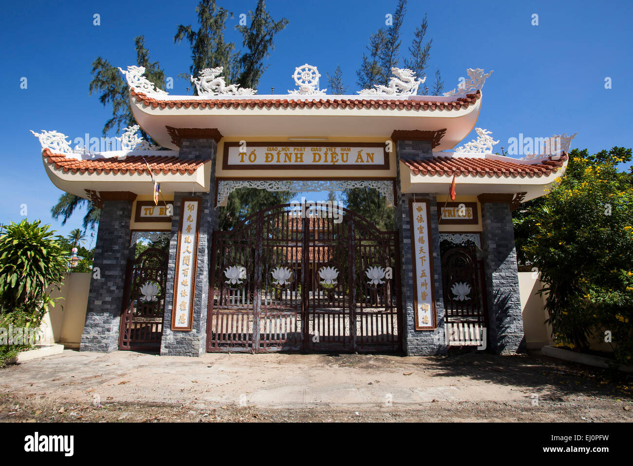 Buddha, Figur, Dieu, eine, Thap Cham, Phan, Rang, Ninh, Rang, außen, Pagode, Pagode Turm, Sehenswertes, Tag, traditionell, Stockfoto