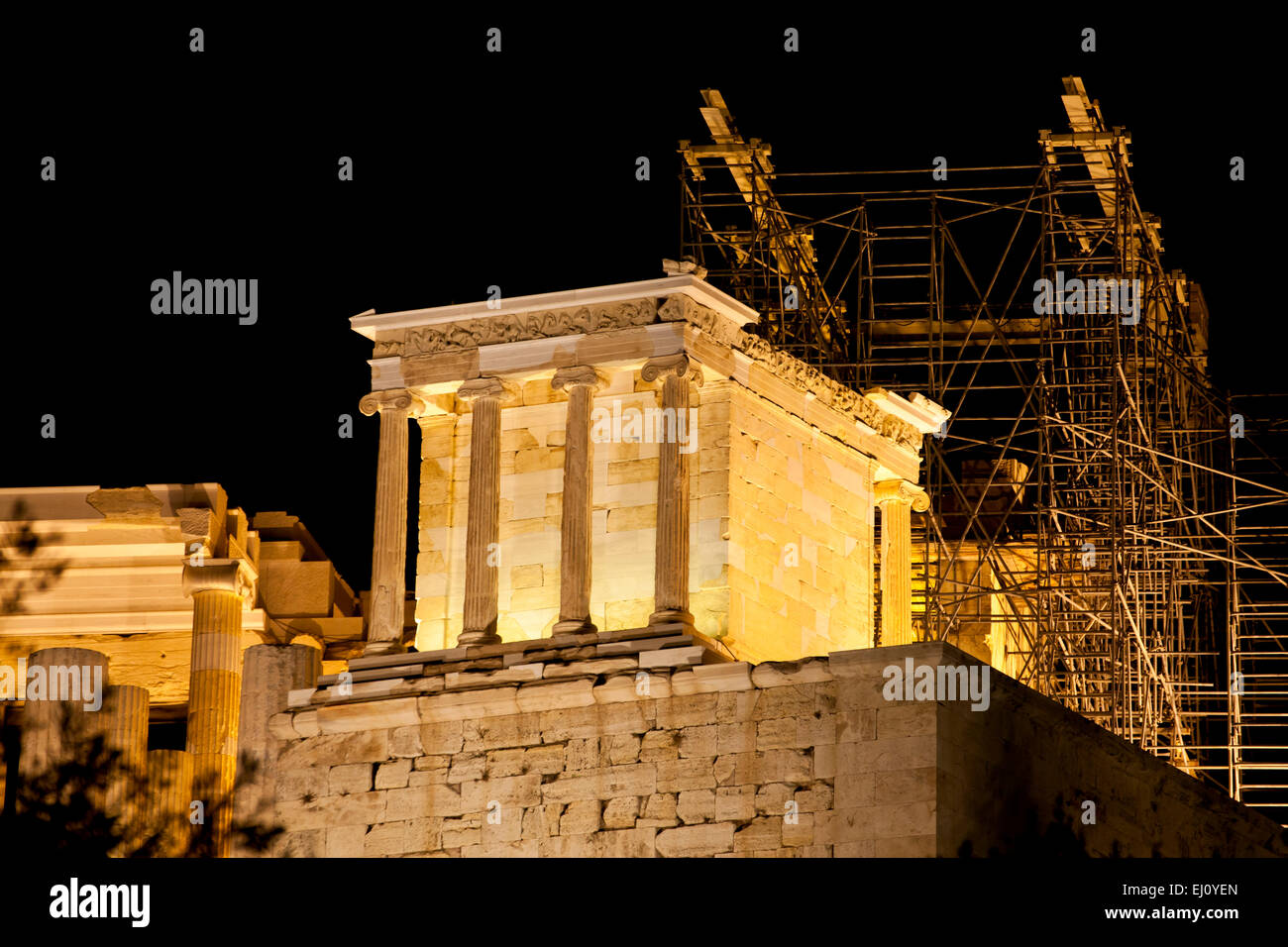 Tempel der Athena Nike in der Akropolis in Athen, Griechenland. Stockfoto