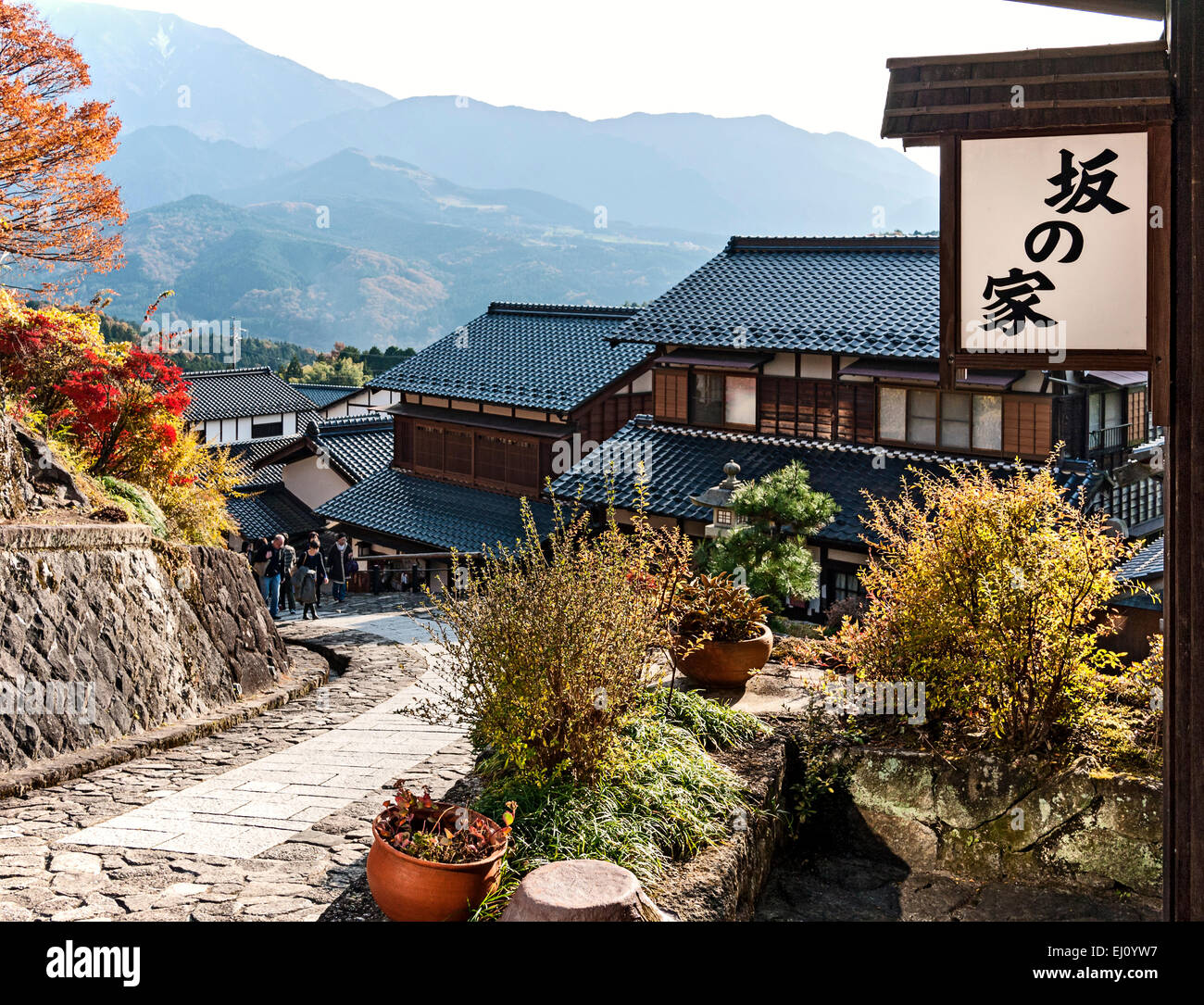 Magome Juku, Kiso Valley, Präfektur Gifu, Japan. Post Stadt entlang Kisoji Trail und Nakasendo Trail. Traditionelle Japanische Landschaft. Stockfoto