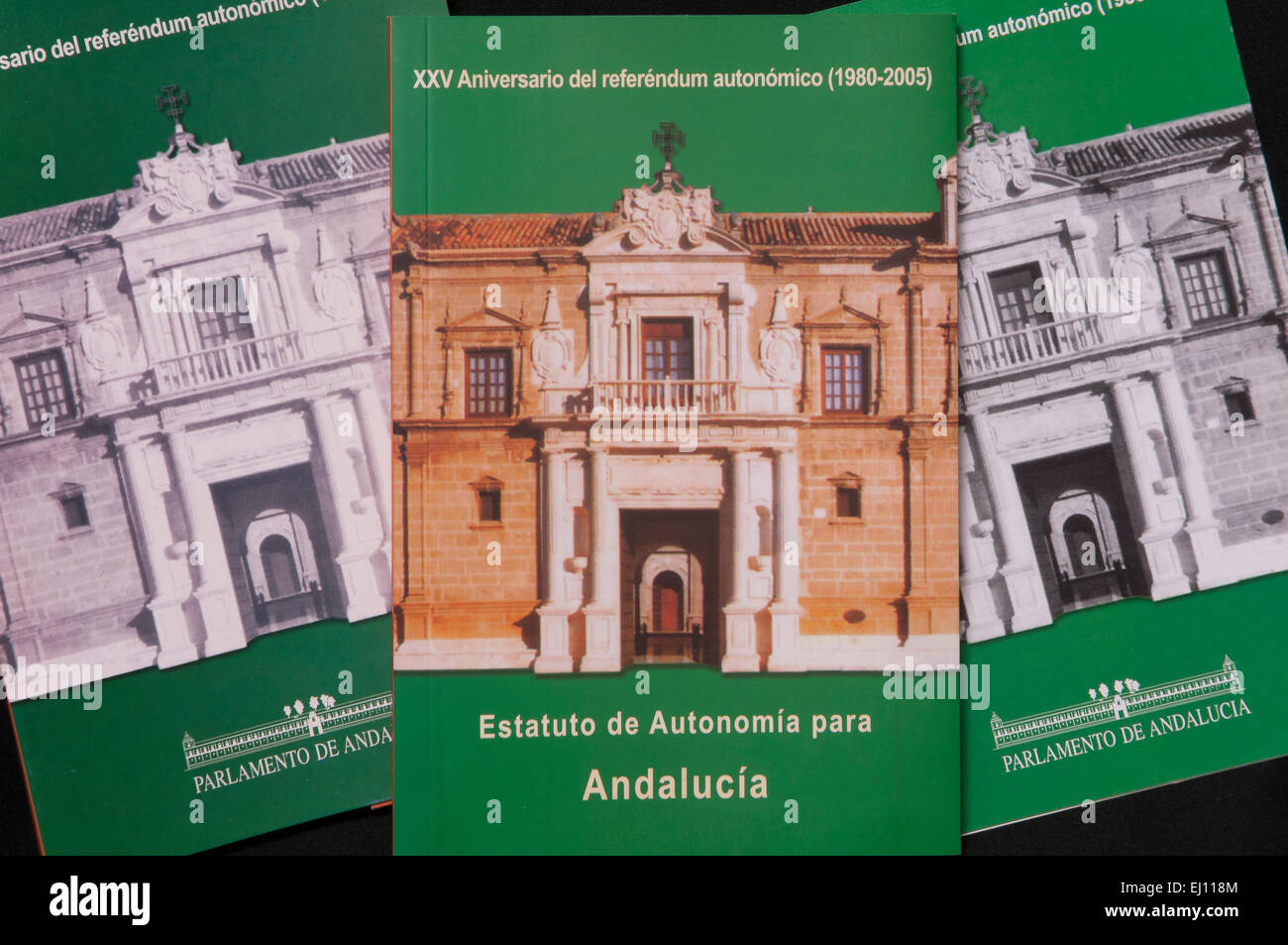 Buchcover von das Autonomiestatut für Andalusien, Region von Andalusien, Spanien, Europa Stockfoto