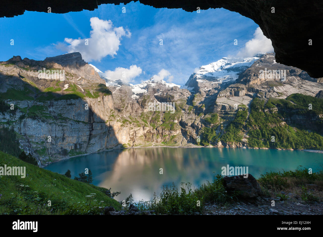 See des Oeschinensees, Schweiz, Europa, Kanton Bern, Berner Oberland, Kandertal, Bergsee, See, Berge Stockfoto