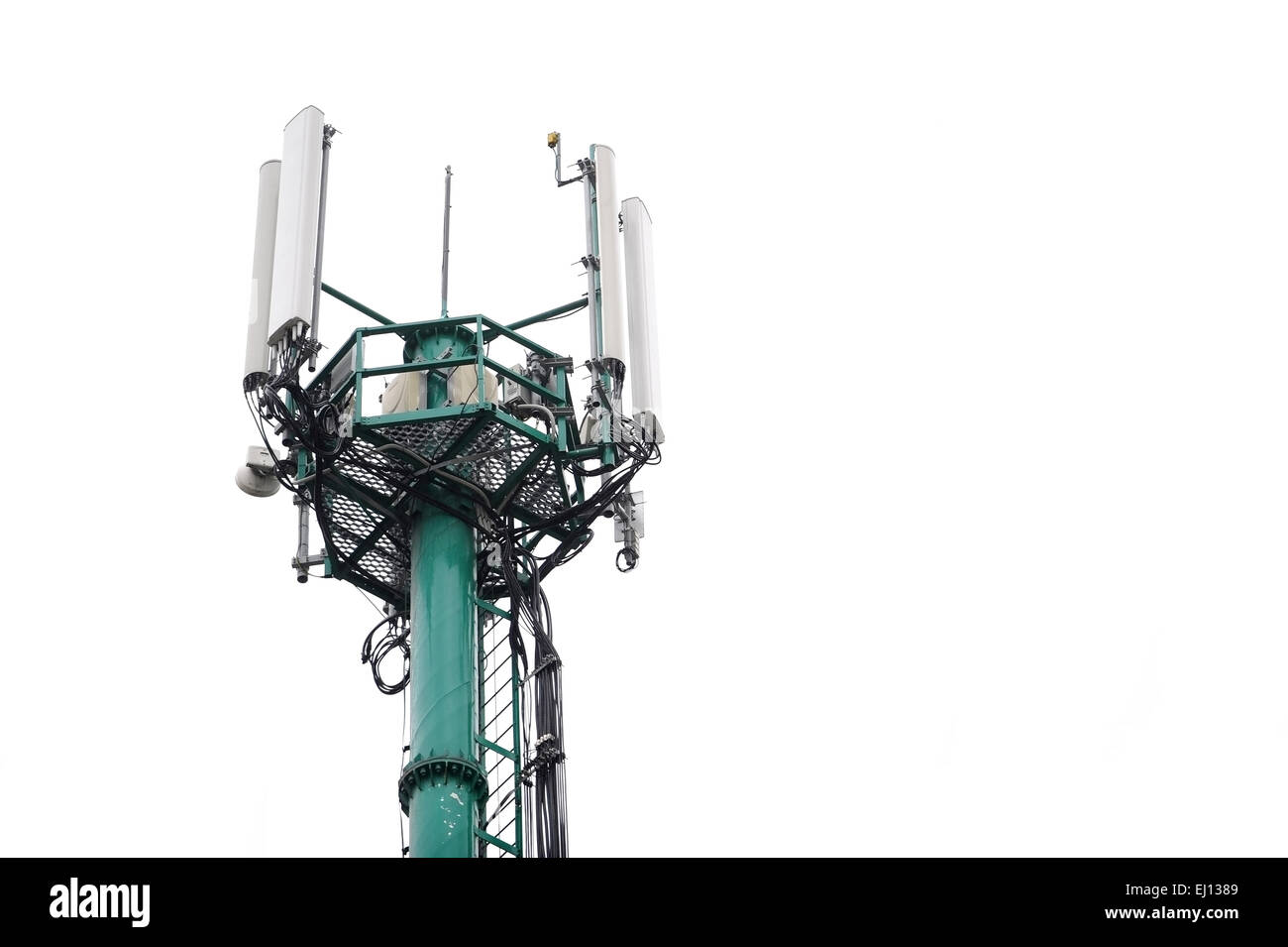 Industrielle geschossen mit GSM-Antenne isoliert auf weißem Hintergrund Stockfoto