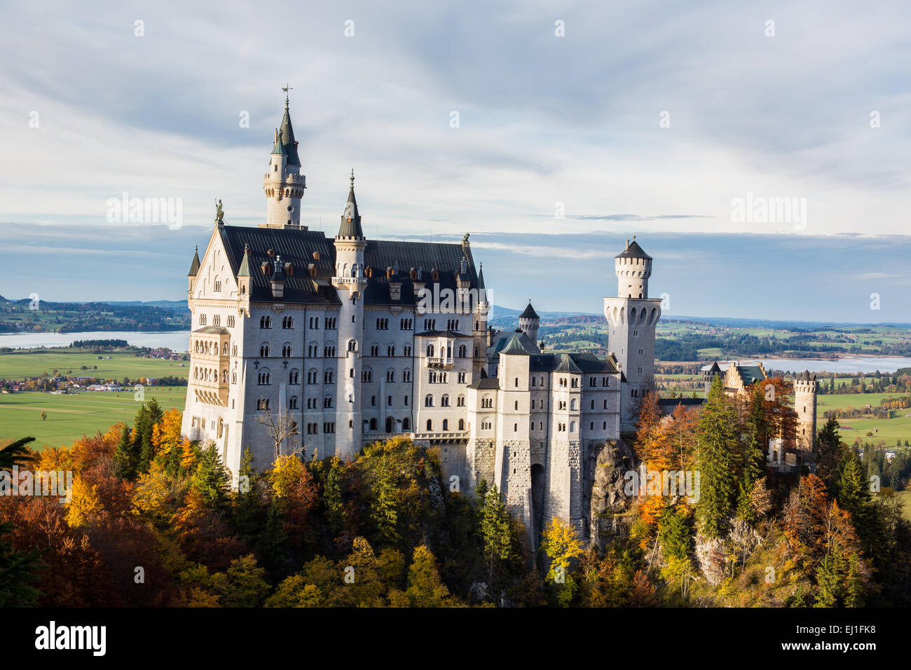 Das Schloss im Dschungel, Schloss Neuschwanstein - Füssen, Deutschland Stockfoto