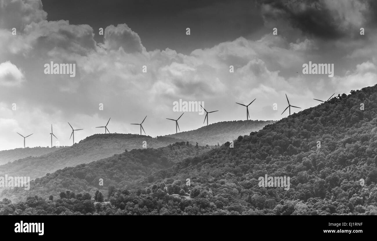 Windmühlen in den Bergen in der Nähe von Keyser, West Virginia. Stockfoto