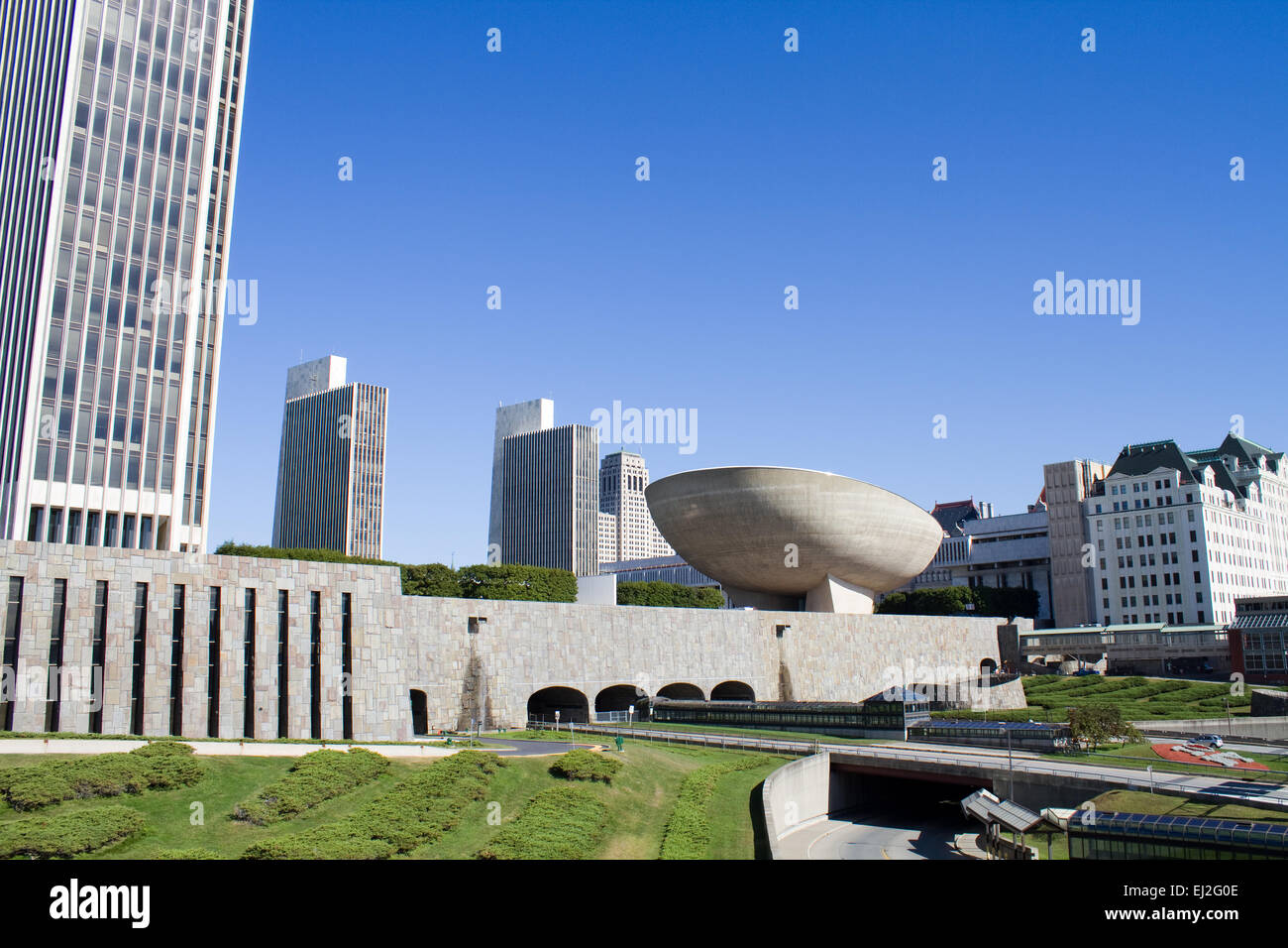 Blick auf das Empire State Plaza Innenstadt in Albany, New York, die Landeshauptstadt. Alles ist Staatseigentum. Stockfoto