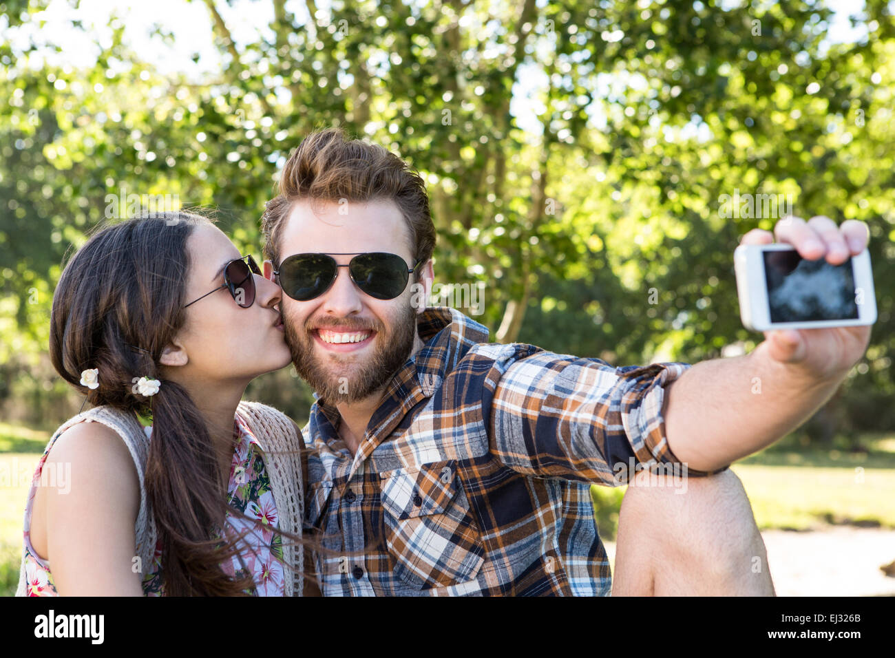 Junges Paar unter einem selfie Stockfoto