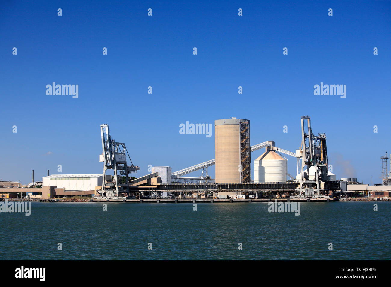 Hafen von Newcastle Australien zeigt Hunter River, Kohle und Getreide Laden Industrie Stockfoto