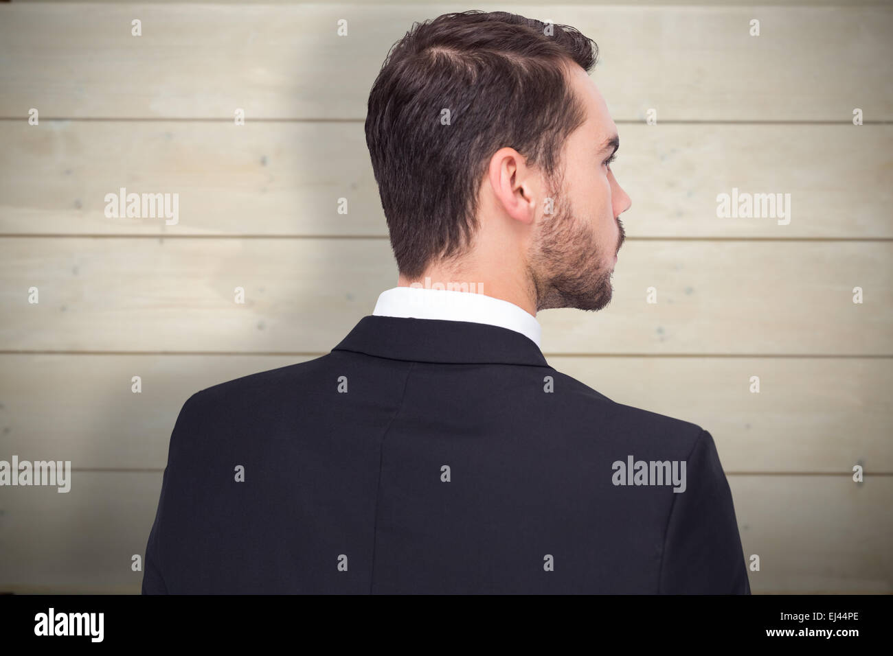Zusammengesetztes Bild der eleganten Geschäftsmann im Anzug denken Stockfoto