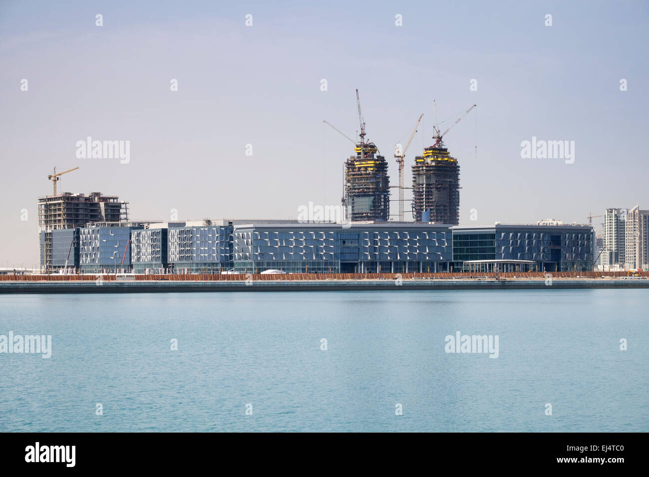 Ansicht des neuen Dubai Design District 9 d 3) im Bau neben The Creek in Dubai Vereinigte Arabische Emirate Stockfoto