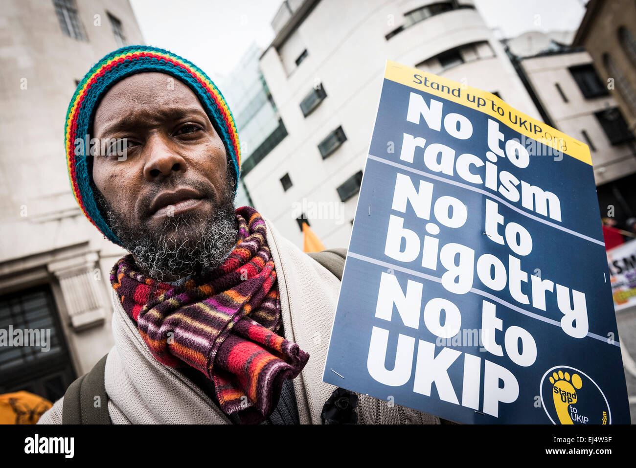 Samstag, 21. März 2015. London. Adolfo von London beteiligt sich an der Stand bis zum Rassismus-Demo in London heute. Die Demonstration ist eine nationale Demonstration gegen Rassismus und Faschismus ein Monat vor den Parlamentswahlen und sendet ein deutliches Signal an die Politiker. Bildnachweis: Gordon Scammell/Alamy Live-Nachrichten Stockfoto