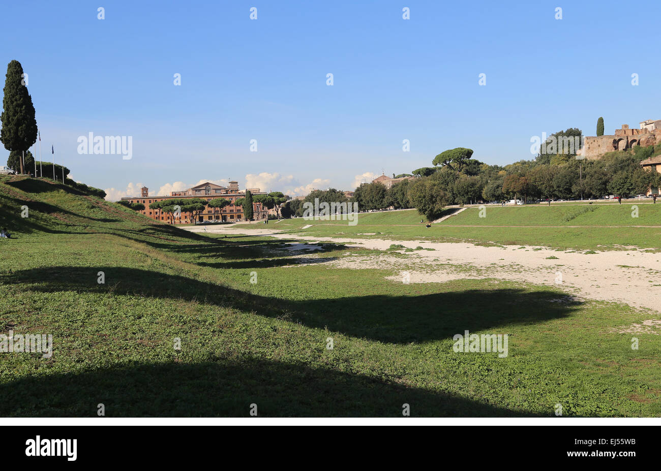 Italien. Rom. Circus Maximus. Antike römische Streitwagen-Rennen-Stadion. Ansicht. Die Ruinen. Stockfoto